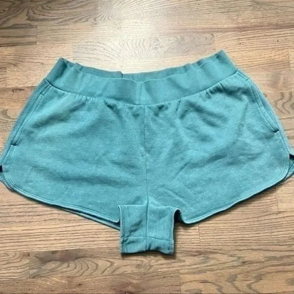 Victorias Secret On Point Soft Fleece lounge Shorts Teal XXL